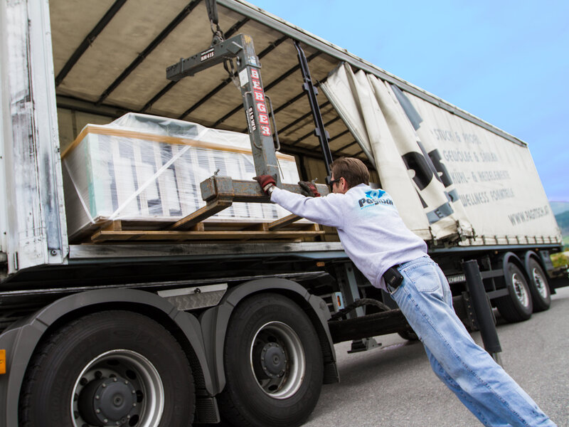 Pagitsch GesmbH - Transport und Ladekran. Promt und verlässlich - egal wohin.